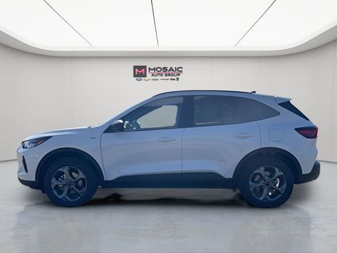 New 2026 Ford Escape ST-Line w/ Tech Pack #1 AWD/4WD image 4