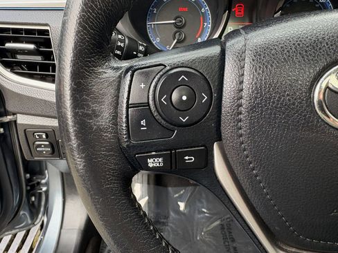 Used 2015 Toyota Corolla S image 33