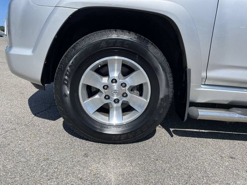 Used 2011 Toyota 4Runner SR5 AWD/4WD image 9