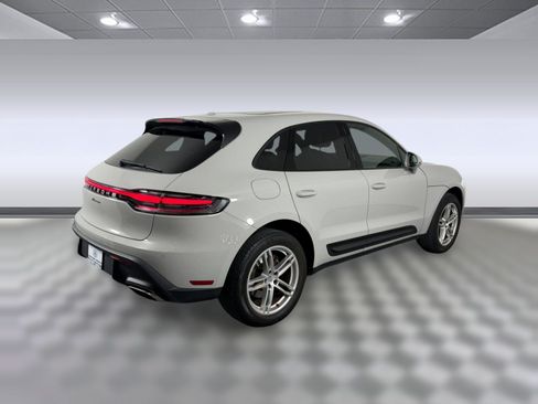 Used 2022 Porsche Macan AWD/4WD image 9