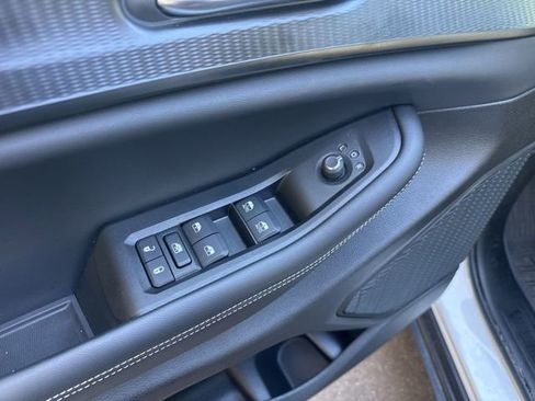 Used 2024 Jeep Grand Cherokee Altitude image 8