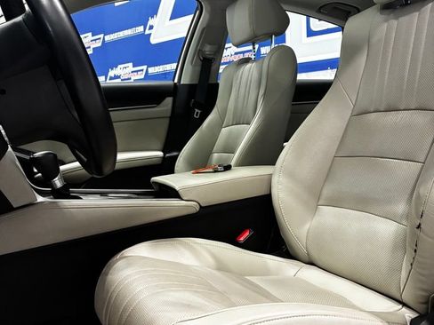 Used 2019 Honda Accord EX-L image 13
