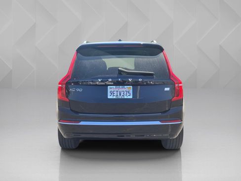 Certified 2023 Volvo XC90 T8 Ultimate w/ Protection Package Premier AWD/4WD image 7