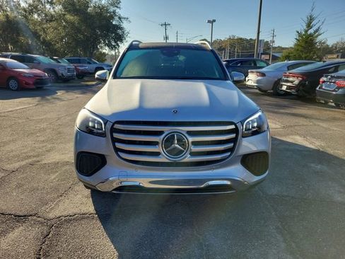 Used 2025 Mercedes-Benz GLS 450 4MATIC image 5