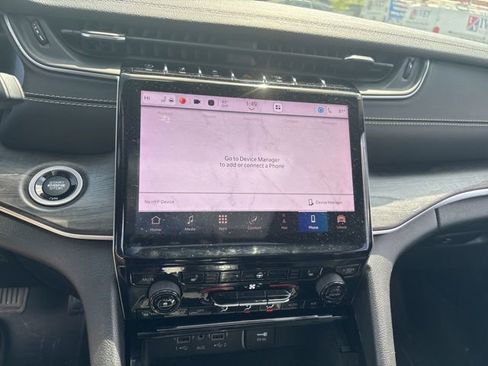 Used 2022 Jeep Grand Cherokee L Limited image 34