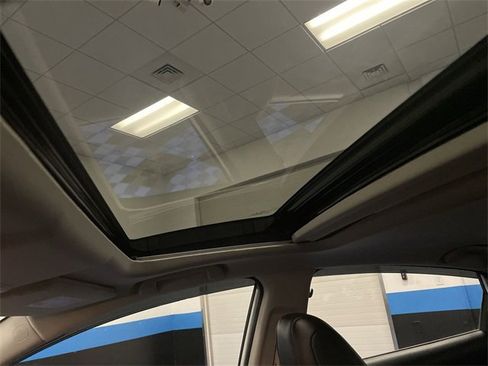 Certified 2022 Honda Insight Touring image 22