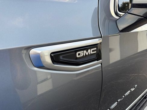 Used 2021 GMC Yukon Denali w/ Denali Premium Package AWD/4WD image 32