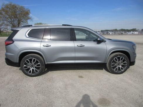New 2026 GMC Acadia Denali Ultimate image 3
