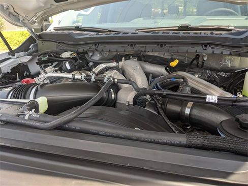 New 2025 Ford F250 Lariat w/ Lariat Ultimate Package image 40