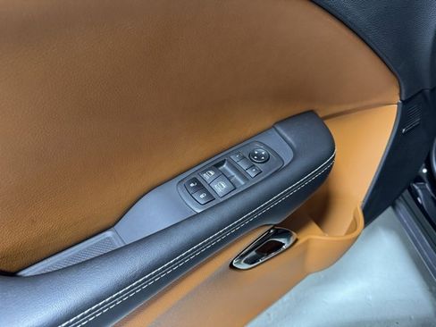 Used 2019 Dodge Challenger SRT Hellcat Redeye image 13