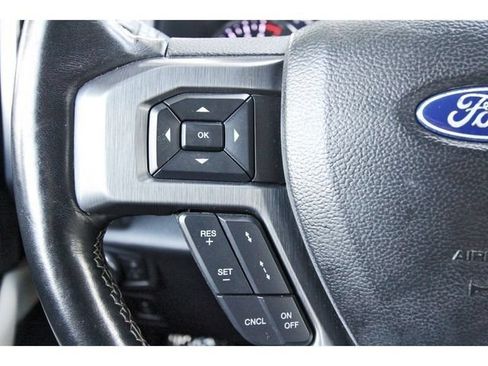 Used 2021 Ford Expedition Platinum RWD image 17