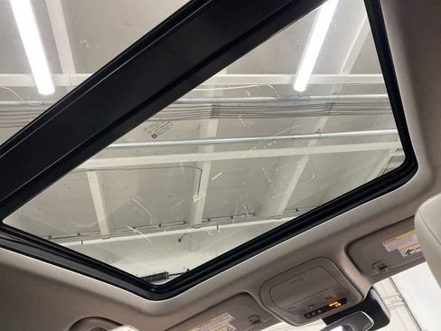 Used 2020 Cadillac XT4 Premium Luxury w/ Driver Awareness Package image 20