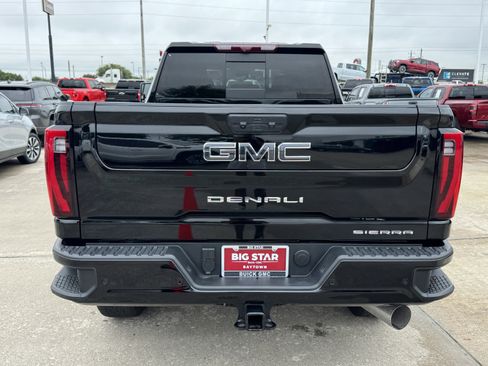 Used 2025 GMC Sierra 2500 Denali Ultimate w/ Max Trailering Package AWD/4WD image 9