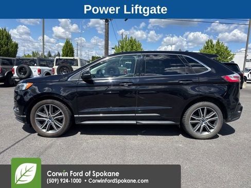 Used 2019 Ford Edge Titanium w/ Equipment Group 301A AWD/4WD image 7