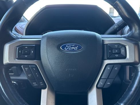 Used 2022 Ford F350 Platinum AWD/4WD image 23