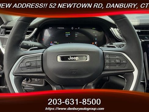 Used 2023 Jeep Grand Cherokee 4WD 4xe image 20