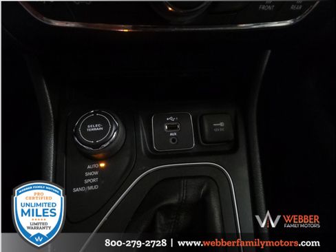 Used 2022 Jeep Cherokee Latitude Lux AWD/4WD image 16