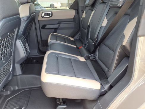 New 2025 Ford Bronco Big Bend w/ Black Diamond Package image 8