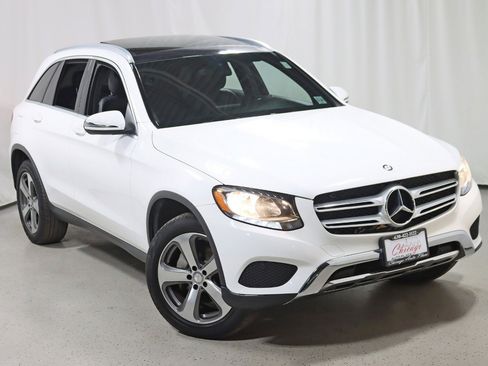Used 2017 Mercedes-Benz GLC 300 4MATIC image 6