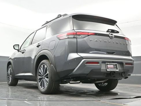 New 2026 Nissan Pathfinder Platinum FWD image 21