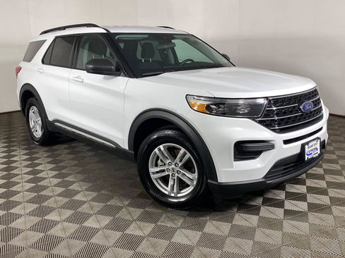 Used 2021 Ford Explorer XLT AWD/4WD image 11