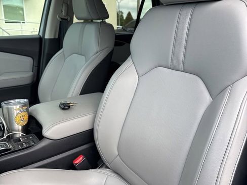 Used 2025 Honda Pilot EX-L image 5