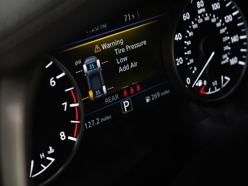 Used 2024 Nissan Murano SV w/ SV Midnight Edition Package image 21