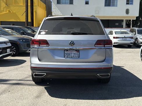 Used 2022 Volkswagen Atlas SE w/ Black Wheel Package FWD image 4