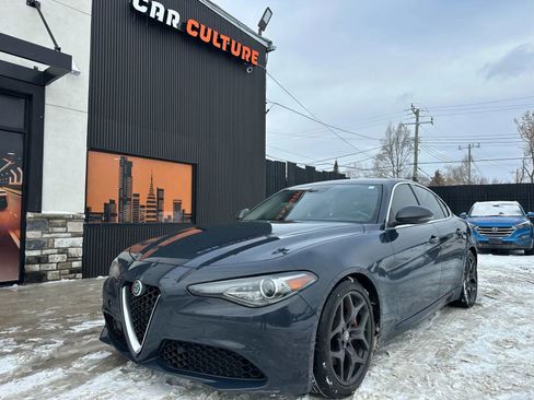 Used 2019 Alfa Romeo Giulia image 1
