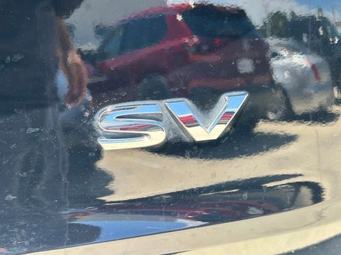 Used 2021 Nissan Rogue SV FWD image 12