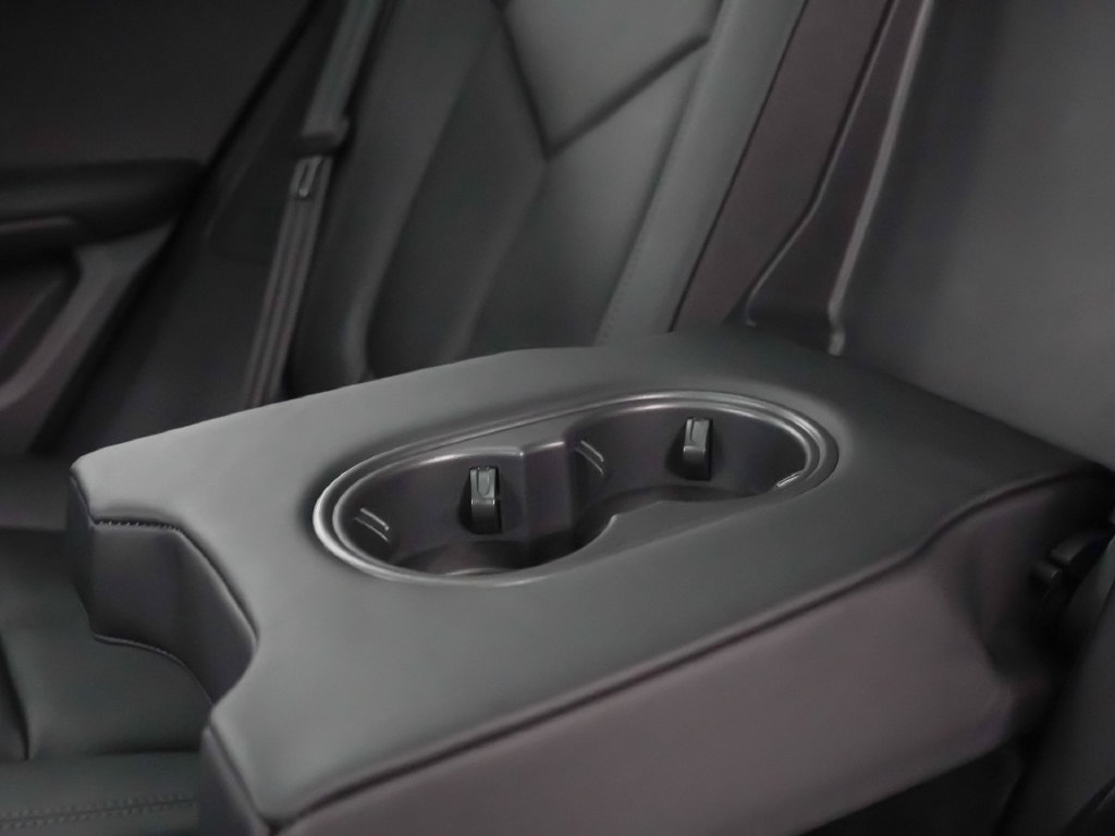 Certified 2026 Porsche Macan Turbo AWD/4WD image 19