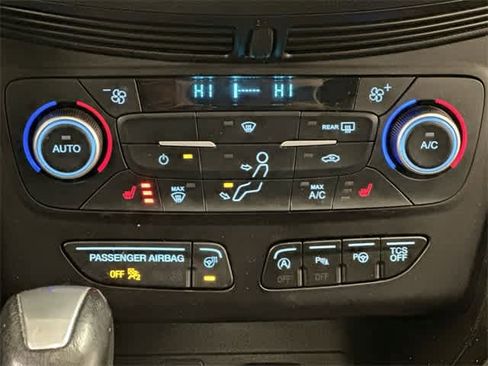 Used 2018 Ford Escape Titanium w/ Ford Safe & Smart Package image 15