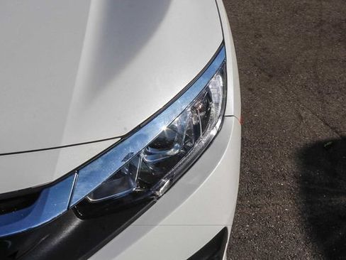 Used 2018 Honda Civic EX-L image 14