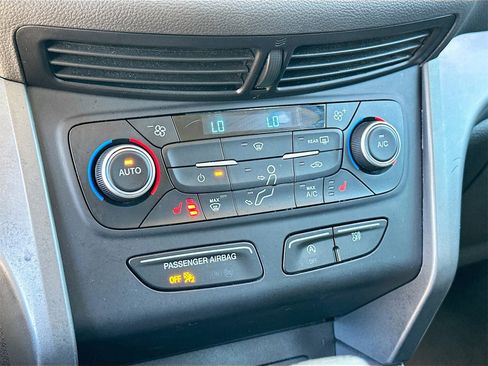 Used 2018 Ford Escape SE image 15