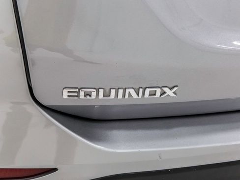 Used 2023 Chevrolet Equinox LS FWD image 6