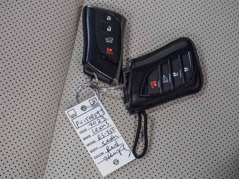 Used 2023 Lexus ES 350 w/ Premium Package image 20