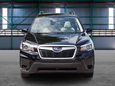 Used 2020 Subaru Forester Premium AWD/4WD image 7