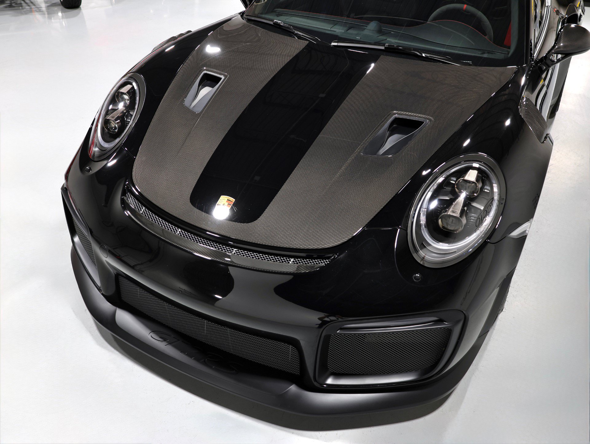 Used 2018 Porsche 911 GT2 RS RWD image 79