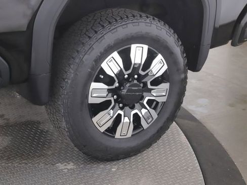Used 2026 GMC Sierra 2500 Denali w/ Denali Reserve Package AWD/4WD image 14
