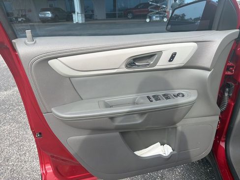 Used 2014 Chevrolet Traverse LT w/ All-Star Edition FWD image 11