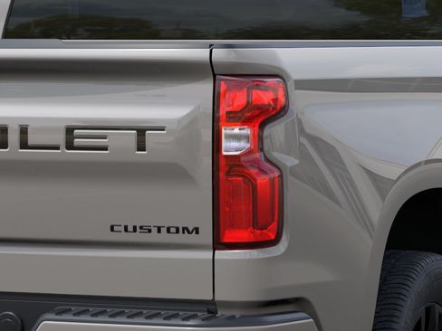New 2026 Chevrolet Silverado 1500 Custom w/ LPO, Dark Essentials Package RWD image 11