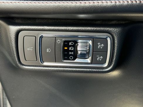 Used 2021 Lincoln Aviator Reserve image 36