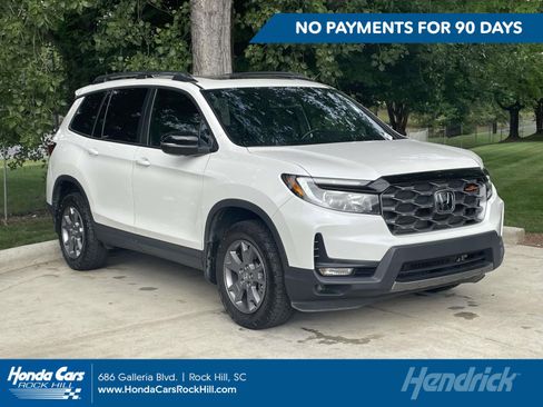 Certified 2024 Honda Passport TrailSport image 1