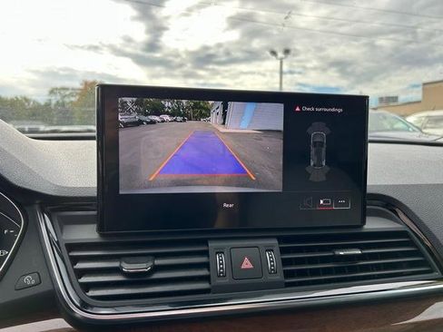 Used 2021 Audi Q5 2.0T Premium w/ Convenience Package image 14