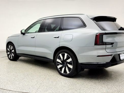 Used 2025 Volvo EX90 Ultra AWD/4WD image 7
