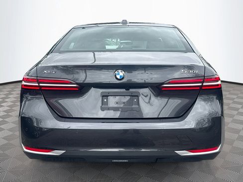 Used 2025 BMW 530i xDrive image 7