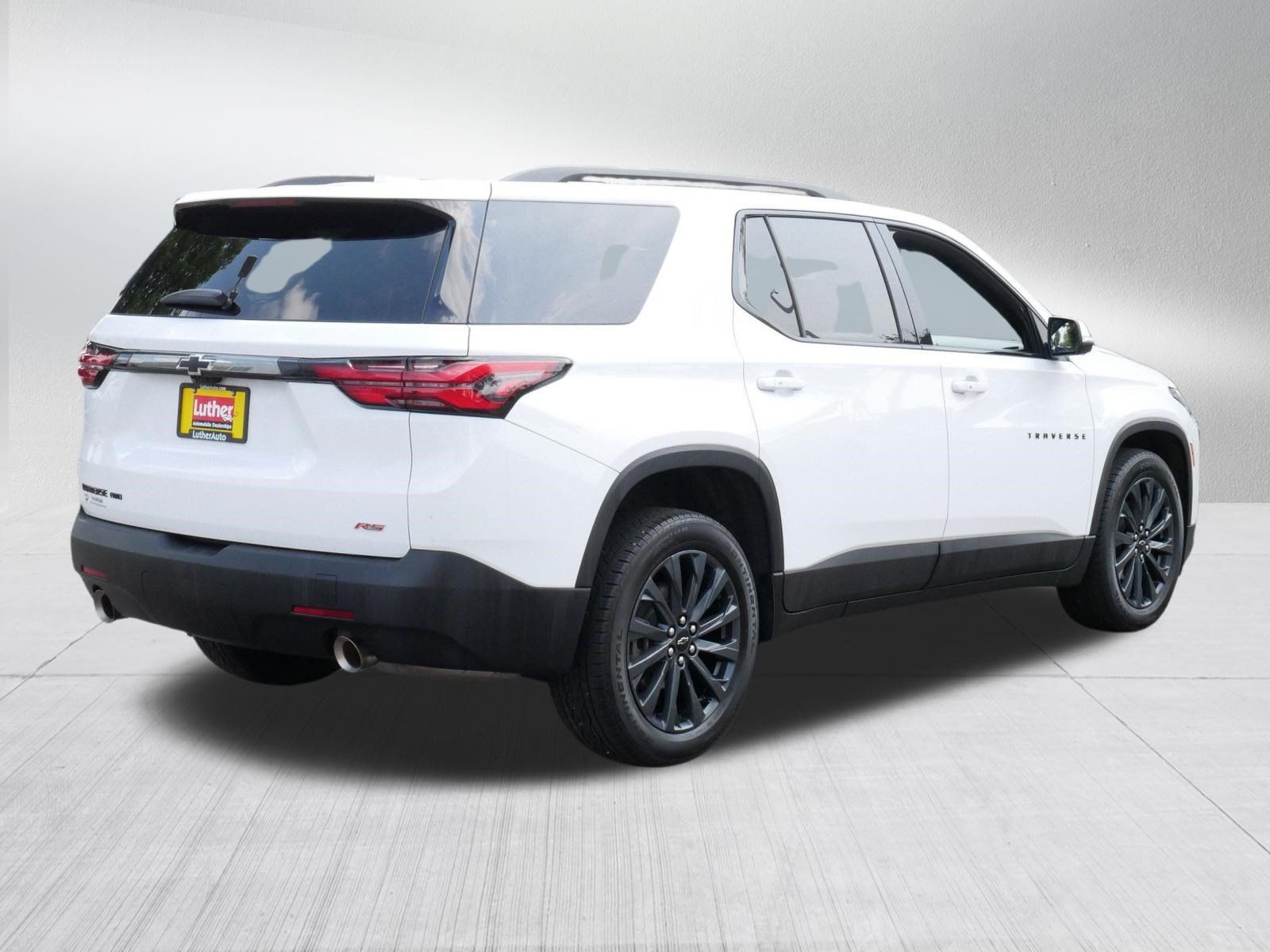 Used 2023 Chevrolet Traverse RS AWD/4WD image 7