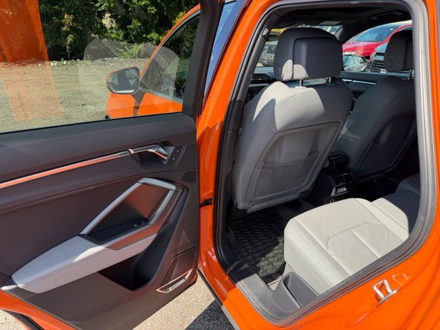Used 2019 Audi Q3 2.0T Premium Plus AWD/4WD image 12