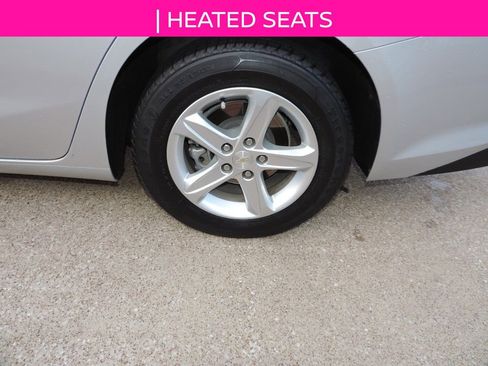 Used 2022 Chevrolet Malibu LT image 14