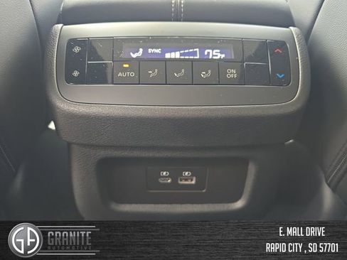 New 2025 Nissan Pathfinder SL w/ Black Appearance Package image 34